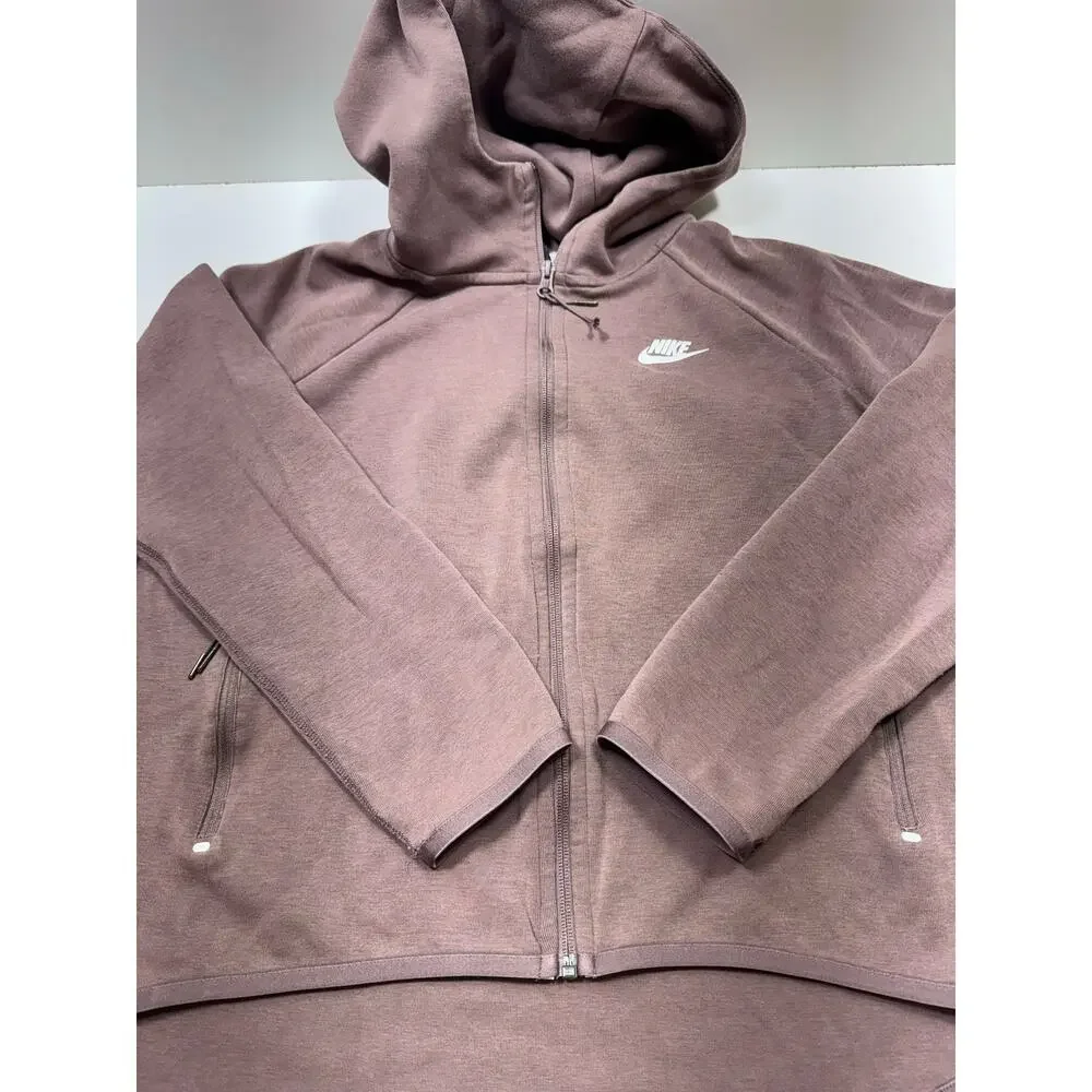 Nike Women’s Full Zip Hoodie Sz Medium Taupe Zippered Pockets Athleisure Logo